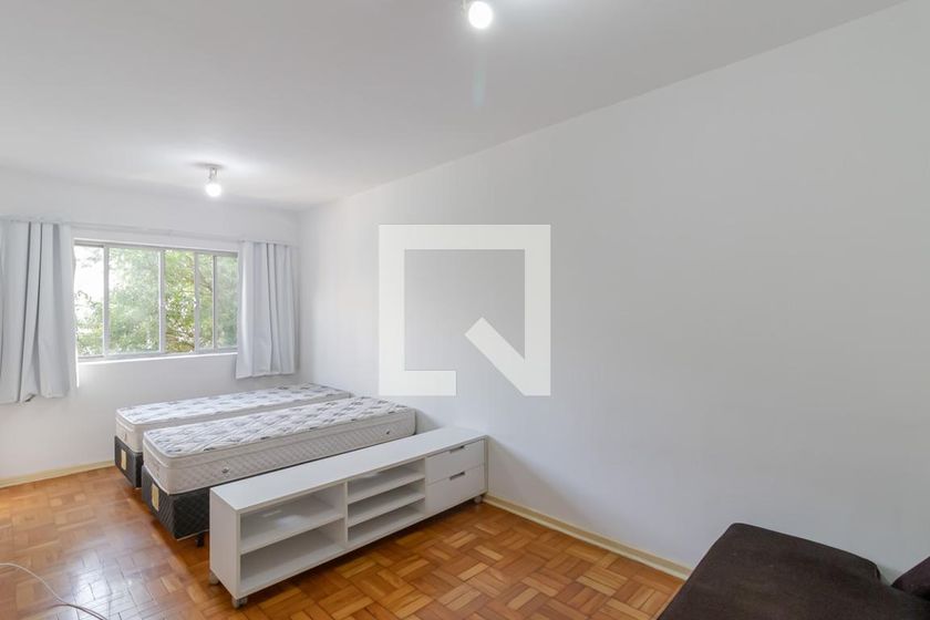 Foto 1 de Apartamento com 1 Quarto para alugar, 49m² em Cambuci, São Paulo