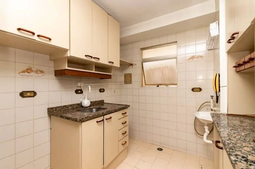 Foto 4 de Apartamento com 1 Quarto à venda, 33m² em Cristo Rei, Curitiba