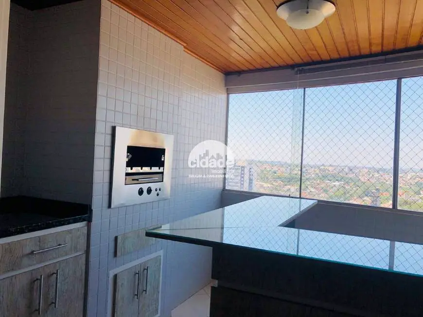 Foto 4 de Apartamento com 2 Quartos à venda, 109m² em Centro, Cascavel