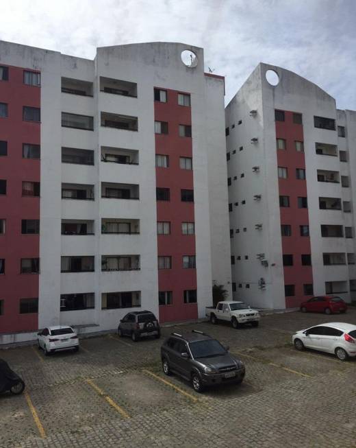 Foto 1 de Apartamento com 2 Quartos à venda, 70m² em Centro, Lauro de Freitas