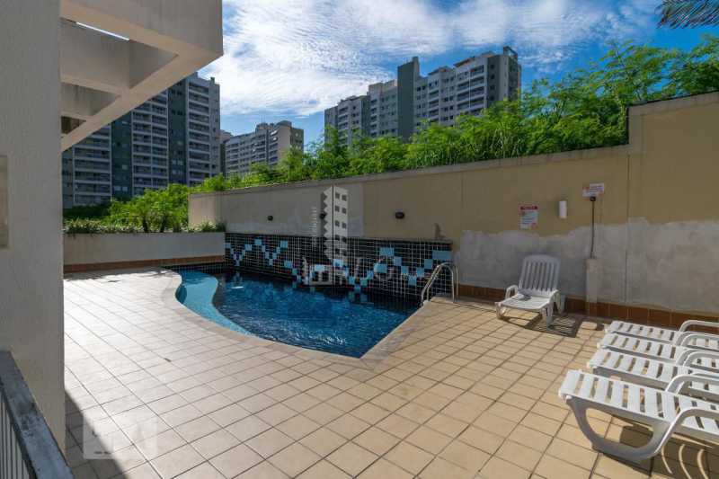 Foto 1 de Apartamento com 2 Quartos à venda, 45m² em Vicente de Carvalho, Rio de Janeiro