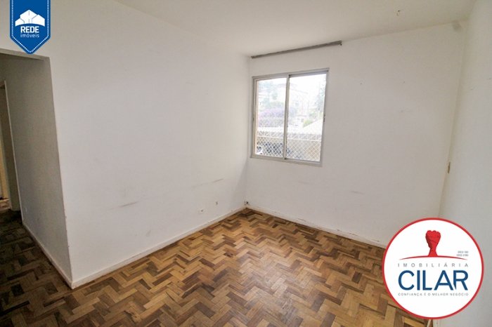 Foto 2 de Apartamento com 3 Quartos para alugar, 75m² em Cristo Rei, Curitiba