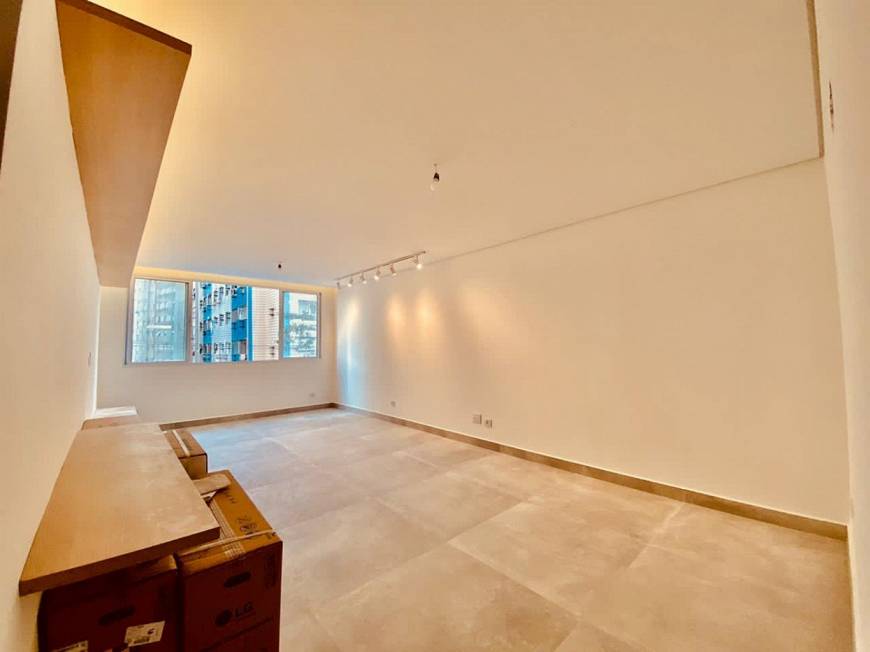 Foto 1 de Apartamento com 3 Quartos para alugar, 127m² em Gonzaga, Santos