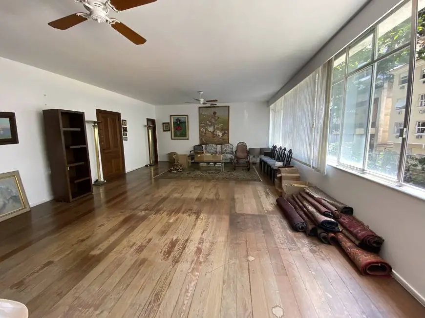 Foto 1 de Apartamento com 3 Quartos à venda, 180m² em Leblon, Rio de Janeiro