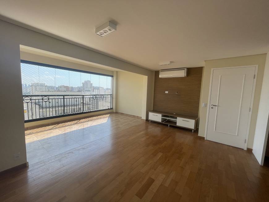 Foto 1 de Apartamento com 4 Quartos para alugar, 126m² em Moema, São Paulo