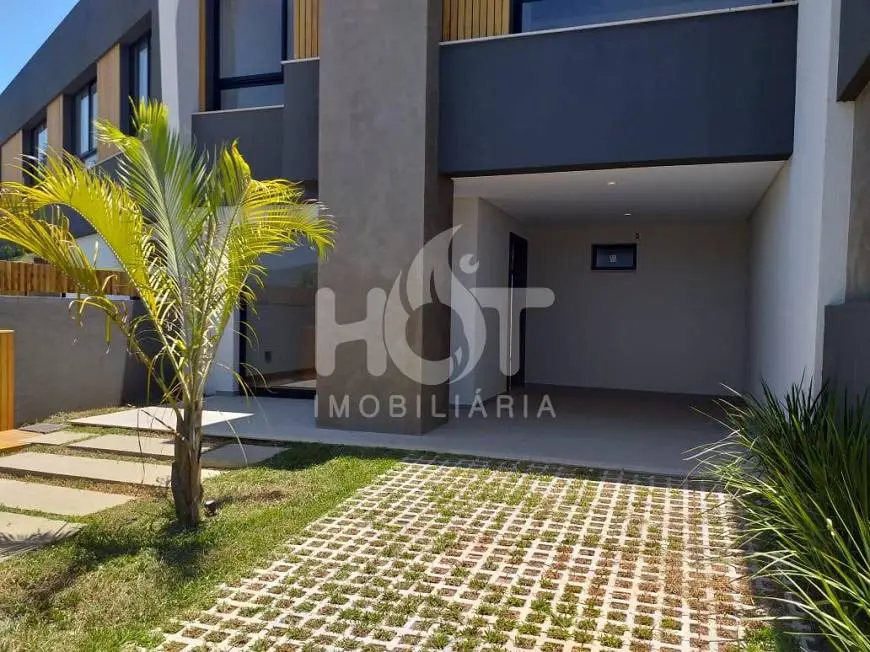 Foto 1 de Casa com 3 Quartos à venda, 150m² em Campeche, Florianópolis