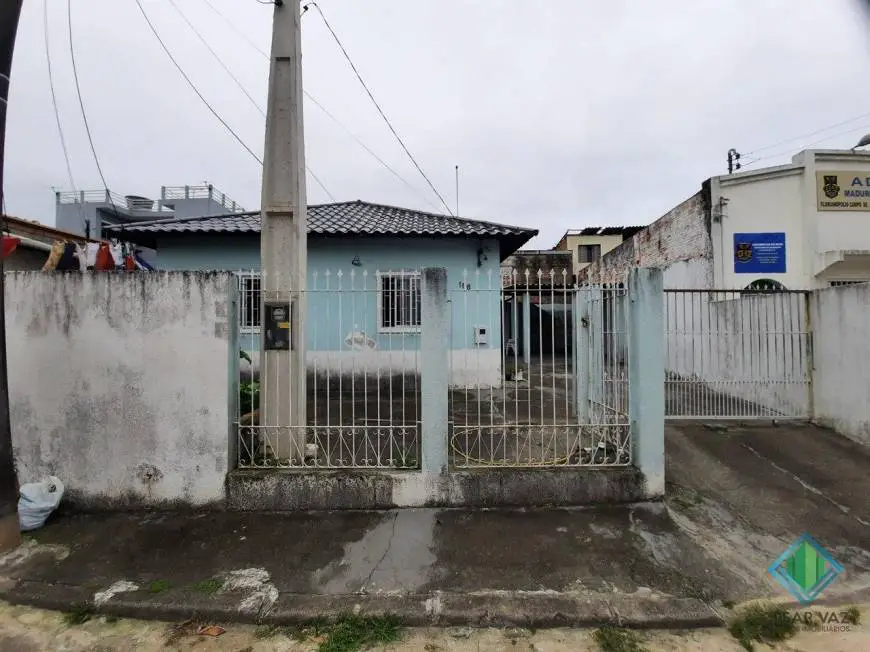 Foto 1 de Casa com 3 Quartos à venda, 75m² em Capoeiras, Florianópolis