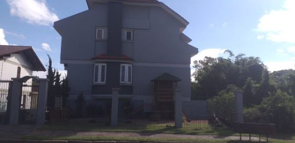 Foto 1 de Casa com 3 Quartos à venda, 223m² em Ipanema, Porto Alegre