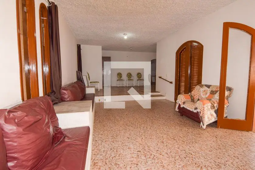 Foto 1 de Casa com 3 Quartos para alugar, 200m² em Jardim Virgínia , Guarujá