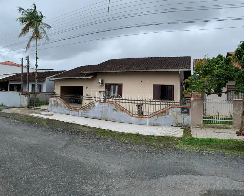 Foto 1 de Casa com 3 Quartos à venda, 189m² em Nova Brasília, Jaraguá do Sul