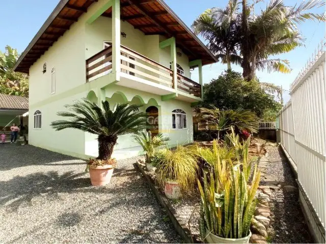 Foto 1 de Casa com 3 Quartos à venda, 375m² em Nova Brasília, Joinville