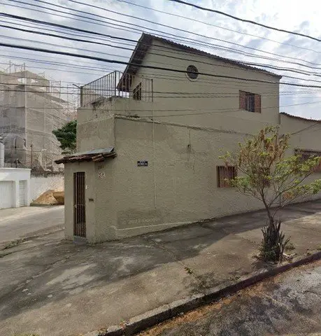 Foto 1 de Casa com 3 Quartos para alugar, 65m² em Planalto, Belo Horizonte