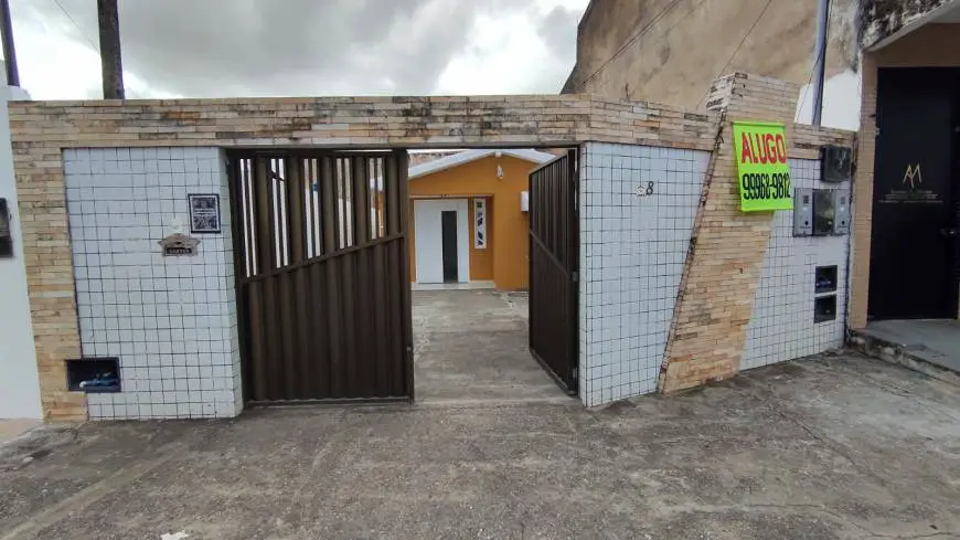 Foto 1 de Casa com 3 Quartos para alugar, 200m² em Ponto Novo, Aracaju