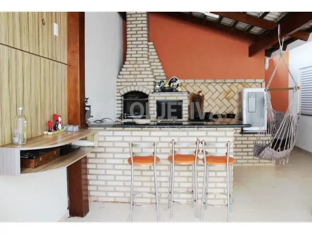Foto 1 de Casa com 3 Quartos à venda, 170m² em Saraiva, Uberlândia