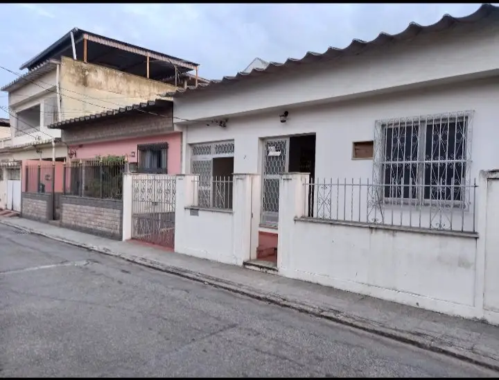 Foto 1 de Casa com 3 Quartos à venda, 120m² em  Vila Valqueire, Rio de Janeiro