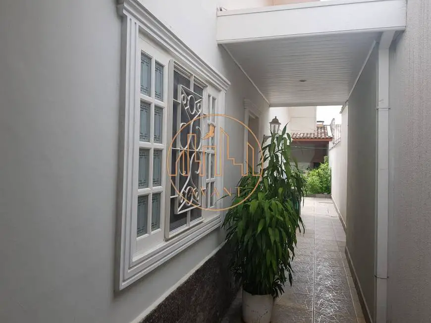 Foto 4 de Casa com 4 Quartos para alugar, 200m² em Jardim Marcondes, Jacareí