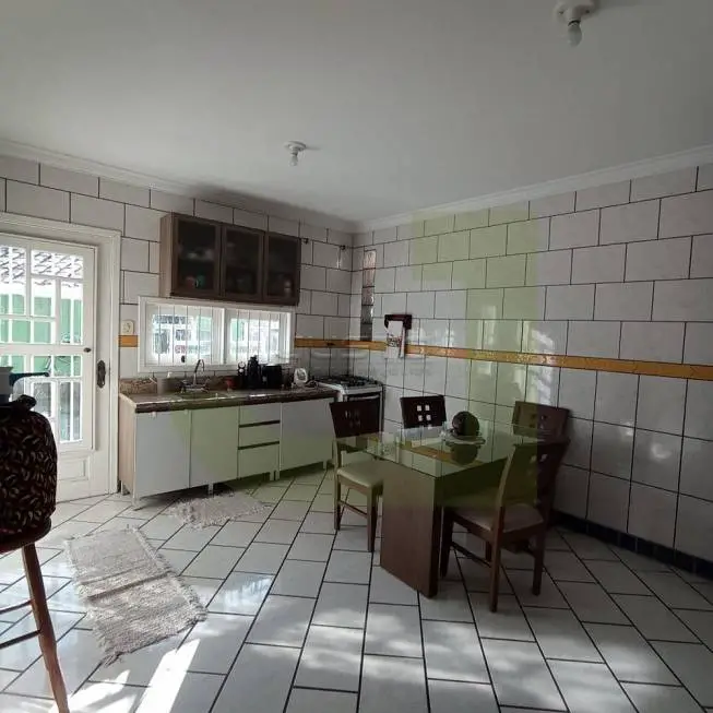 Foto 3 de Casa com 4 Quartos à venda, 214m² em Pinheiro, São Leopoldo