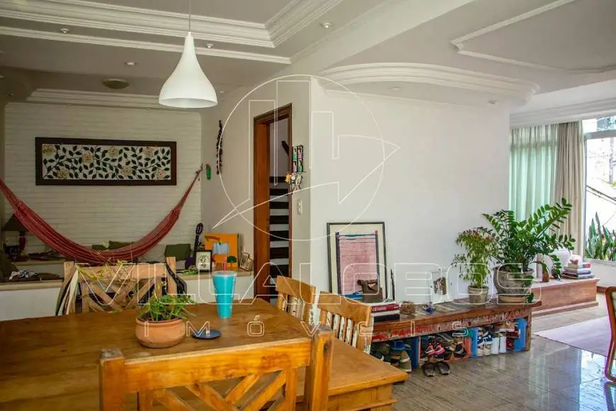 Foto 1 de Casa com 4 Quartos à venda, 210m² em Vila Madalena, São Paulo