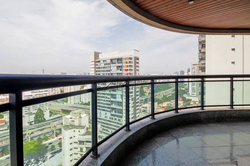 Foto 1 de Cobertura com 4 Quartos para alugar, 326m² em Campo Belo, São Paulo