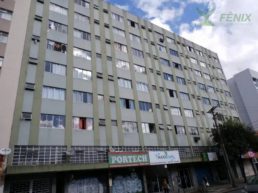 Foto 1 de Kitnet com 1 Quarto para alugar, 30m² em Centro, Curitiba