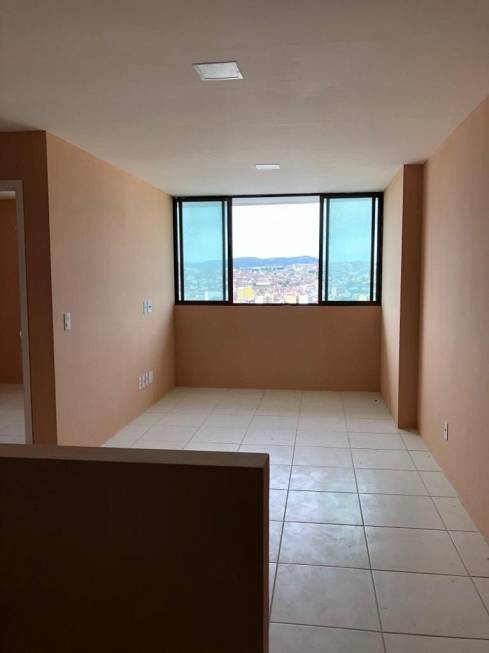 Foto 1 de Apartamento com 1 Quarto à venda, 42m² em Mauricio de Nassau, Caruaru