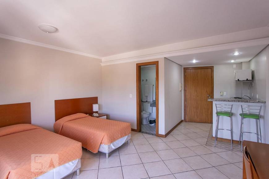 Foto 1 de Apartamento com 1 Quarto para alugar, 26m² em Santana, Porto Alegre