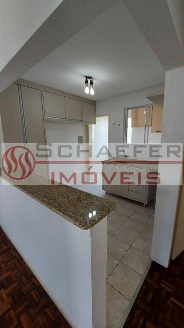 Foto 2 de Apartamento com 2 Quartos para alugar, 70m² em Água Verde, Curitiba