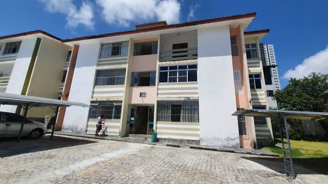 Foto 2 de Apartamento com 2 Quartos à venda, 74m² em Alecrim, Natal