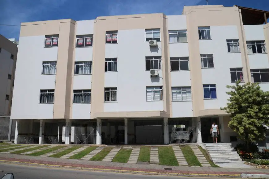 Foto 1 de Apartamento com 2 Quartos para alugar, 70m² em Carvoeira, Florianópolis