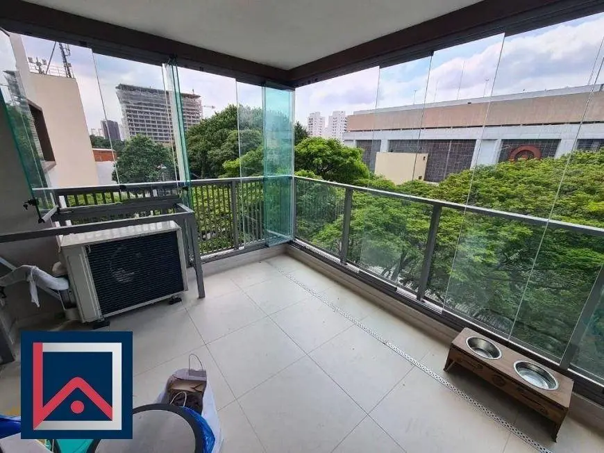 Foto 5 de Apartamento com 2 Quartos para alugar, 64m² em Moema, São Paulo