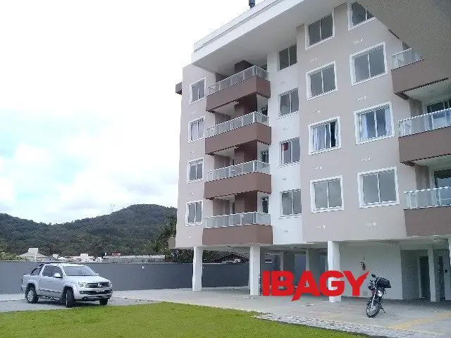 Foto 1 de Apartamento com 2 Quartos para alugar, 67m² em Praia de Fora, Palhoça
