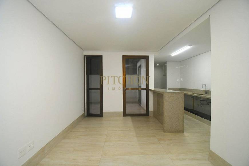 Foto 2 de Apartamento com 2 Quartos à venda, 83m² em Savassi, Belo Horizonte