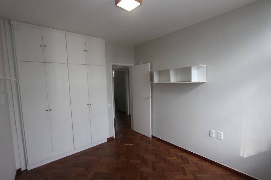 Foto 4 de Apartamento com 3 Quartos para alugar, 98m² em Asa Sul, Brasília