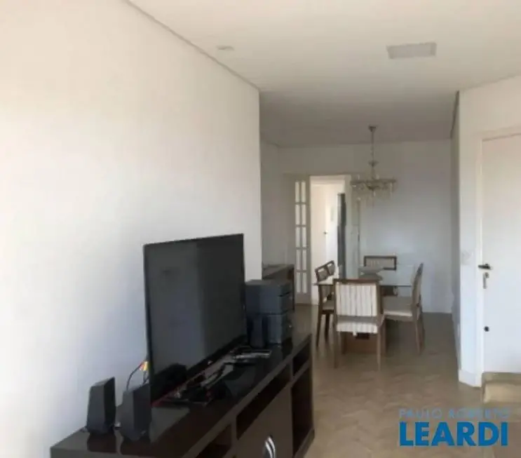Foto 2 de Apartamento com 3 Quartos à venda, 80m² em Cambuci, São Paulo