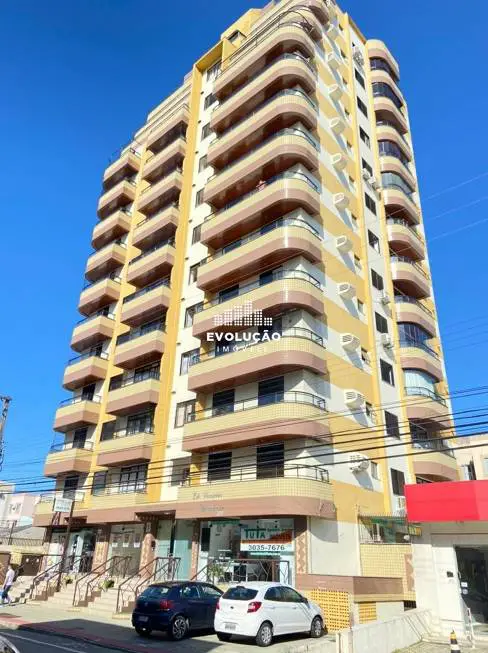 Foto 3 de Apartamento com 3 Quartos à venda, 95m² em Kobrasol, São José