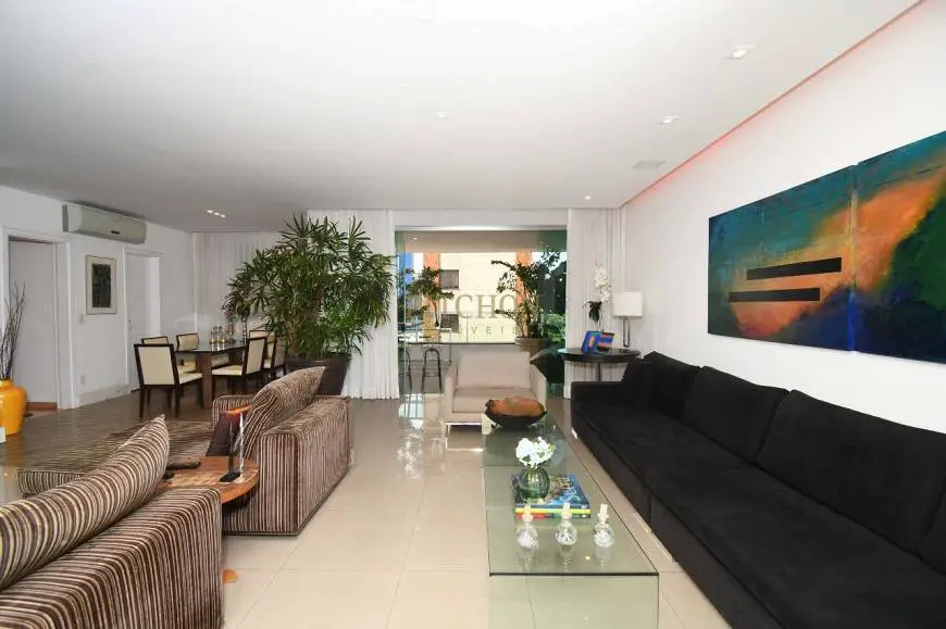 Foto 3 de Apartamento com 3 Quartos à venda, 152m² em Santo Antônio, Belo Horizonte