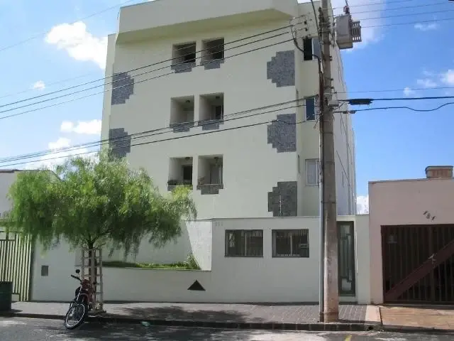 Foto 1 de Apartamento com 3 Quartos para alugar, 90m² em Saraiva, Uberlândia