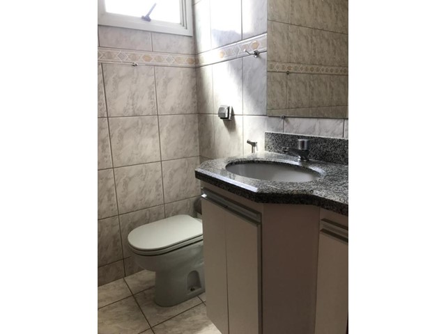 Foto 2 de Apartamento com 3 Quartos para alugar, 90m² em Saraiva, Uberlândia