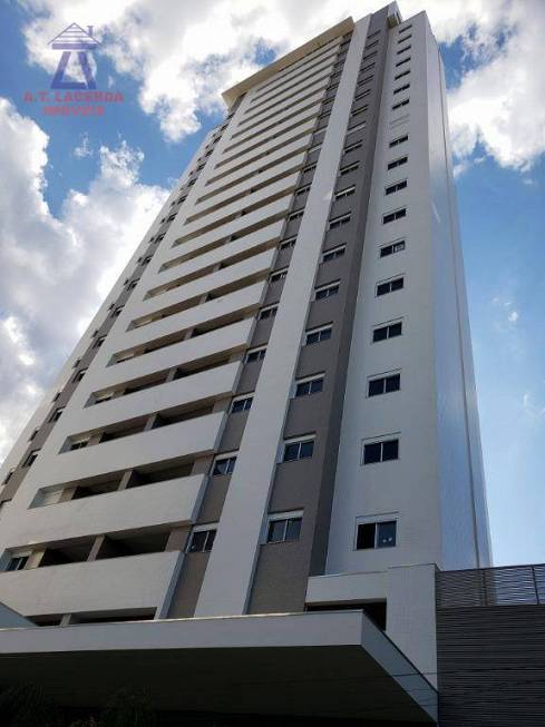 Foto 2 de Apartamento com 3 Quartos à venda, 119m² em Todos os Santos, Montes Claros