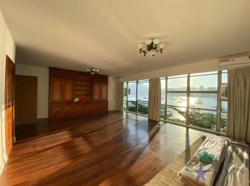 Foto 2 de Apartamento com 3 Quartos para alugar, 130m² em Urca, Rio de Janeiro