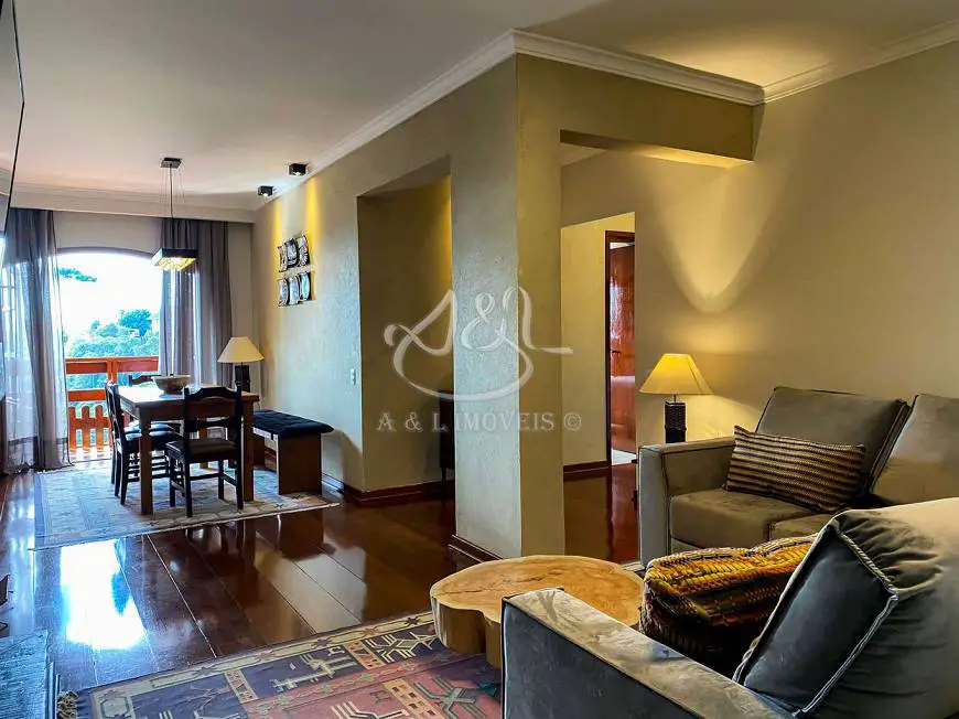 Foto 1 de Apartamento com 3 Quartos à venda, 132m² em Vila Abernessia, Campos do Jordão