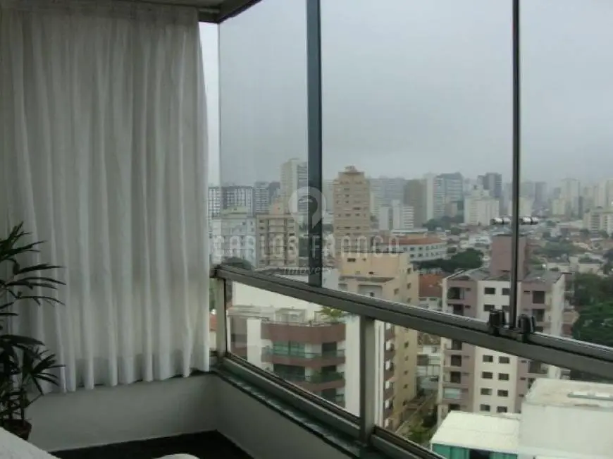 Foto 1 de Apartamento com 4 Quartos à venda, 160m² em Mirandópolis, São Paulo