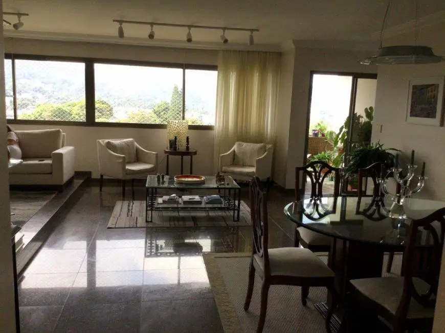 Foto 1 de Apartamento com 4 Quartos à venda, 154m² em Vila Albertina, São Paulo