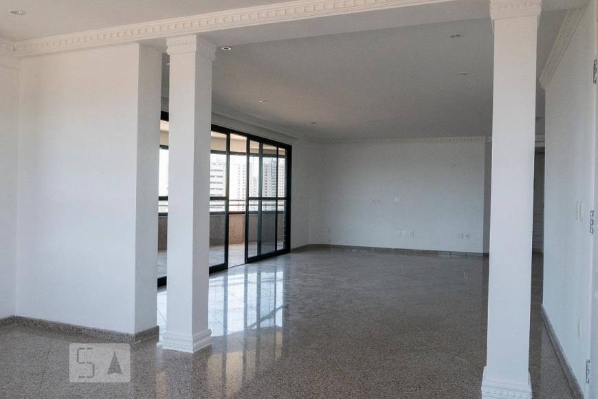 Foto 2 de Apartamento com 5 Quartos para alugar, 248m² em Guararapes, Fortaleza
