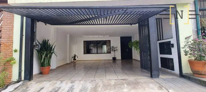 Foto 1 de Casa com 3 Quartos à venda, 238m² em Aclimação, São Paulo