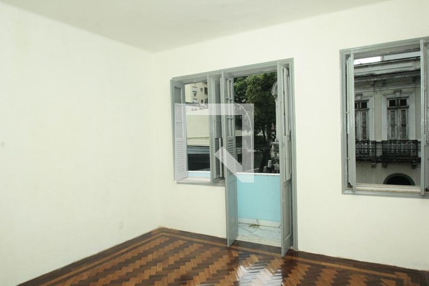 Foto 1 de Casa com 3 Quartos para alugar, 123m² em Catete, Rio de Janeiro