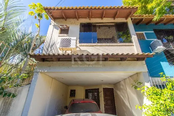 Foto 2 de Casa com 3 Quartos à venda, 214m² em Ipanema, Porto Alegre