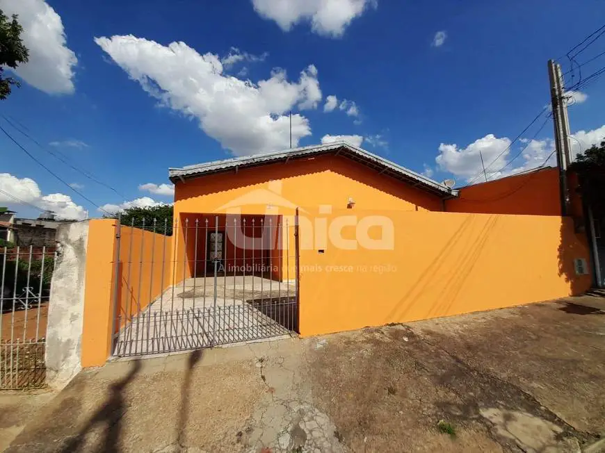 Foto 1 de Casa com 3 Quartos para alugar, 110m² em Parque dos Pinheiros, Hortolândia