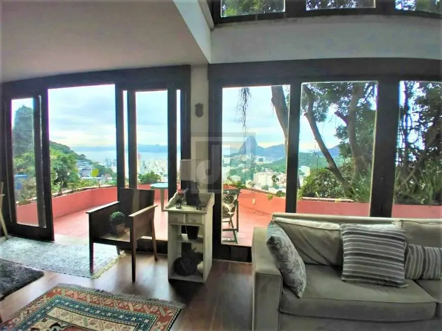 Foto 1 de Casa com 4 Quartos à venda, 352m² em Santa Teresa, Rio de Janeiro