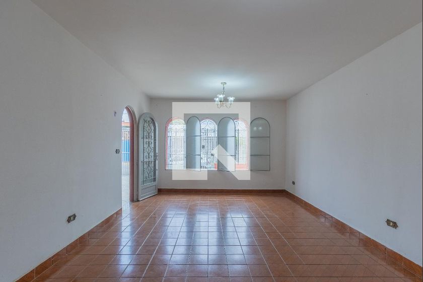 Foto 1 de Casa com 5 Quartos para alugar, 300m² em Monte Castelo, São José dos Campos